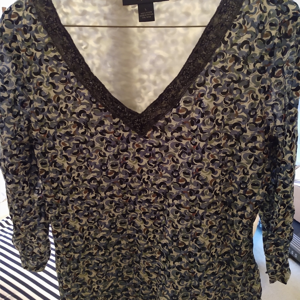 3/4 sleeve jeweled v neck top